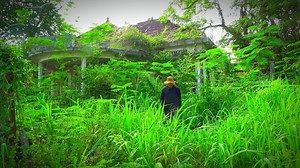 Cleaning and Uncovering the Secrets of a Century-Old French Villa P1 #clean #cleanup #cleaning #cleaningtheoldhouse #cleaningmotivation | Clean The Old House