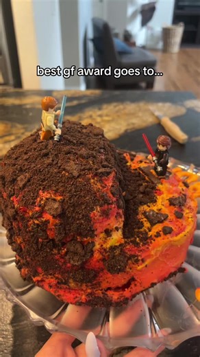 Star Wars-Themed Cake Creation