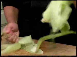 Cooking Tips : How to Shuck Corn