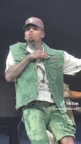 #chrisbrown #weekendvibe #rnb #viral @breezyhouse @breezybrown | chris brown