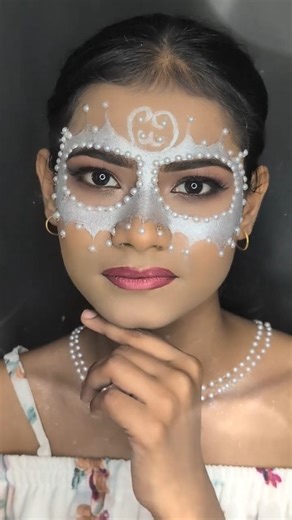 Silver pearl look tutorial ✨✨ | Creative pearl mask | makeup transformation | 3 D makeup tutorial |