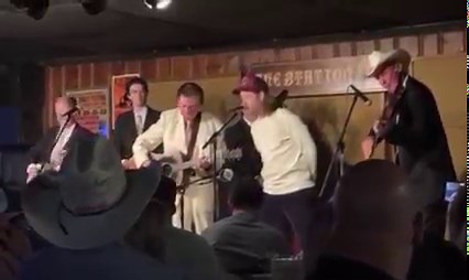 416K views · 13K reactions | Thank you Larry Sparks.. Wow  | Billy Strings | Facebook