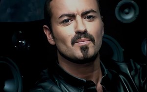 Listen and watch directors Vaughan Arnell and Anthea Benton discuss the making of the 'Fastlove' official video with more BTS content here: https://GeorgeMichael.lnk.to/MakingOfFastlove | George Michael