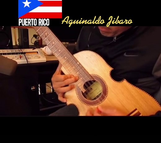 Puerto Rican Cuatro Music - Aguinaldo Jibaro