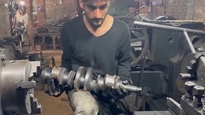 Production of Tractor 4cylinder Crankshaft-Machining 4Cylinder Engine Crankshaft-#ManufacturingCarDiscBrakePlate #HowCarDiscBrakePlate #CarDiscBrakePlate #manufacturingprocess #manufacturing | Crazy Mechanic