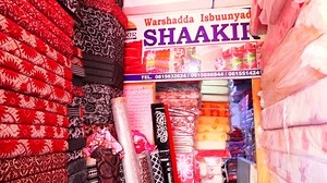 Soo kabashadii muqdisho burburkii ka dib waxaa ka qeyb-qaatay hana qaadka Warshado dalka laga hergaliyay. | Abdirizak Atosh