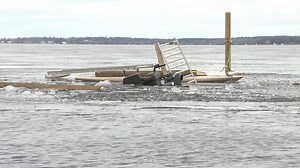 Ice on Lake Simcoe not safe to be on, say police