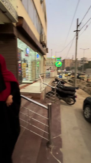 Maxi Abaya Sale at Saima Mall Karachi, Pakistan