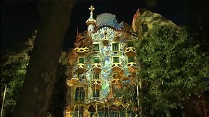 Video. Barcelona: Mapping Show on the facade of Gaudi's Casa Batlló