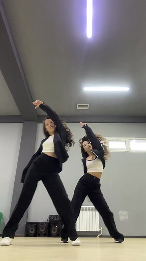 Duo Kpop Dance Trends: Change Up Your Routine with 2-Person Choreography