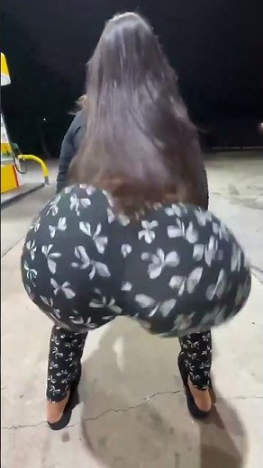 Big booty twerk compilation #twerk #twerking 6