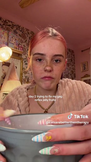 Jelly Fruits Challenge: Daisy Tries to Fix Gag Reflex