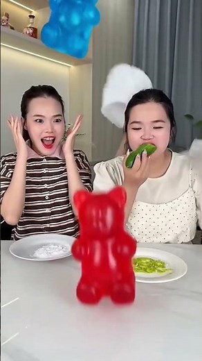Girls eating cucumber #food #cooking #funny #comedy #catfunny #trendingshorts #ytshorts
