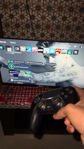 Change your ps5 wallpaper step by step”