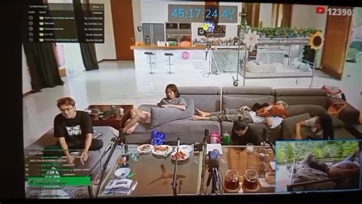 "kan naik mobbbbil" "dalem mall jugggga" 😆😅🤣 #ybrap #rezaarap #mara...