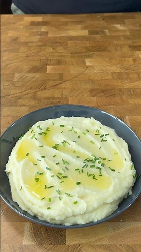 These are the BEST Mashed Potatoes!
