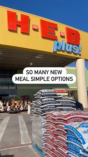 HEB Meal Simple Options in 2023! Including a lot of low-carb additions. We had the chicken bacon Alfredo with spaghetti squash and the chicken pesto with spaghetti squash and we liked them both. I added mozzarella to the chicken pesto and next time I’d add more tomatoes as well, before putting it in the oven. #heb #myheb #hebfinds #texasfoodie #austinfoodie #houstonfoodie #satxfoodie #hebmealsimple | Grocery Obsessed
