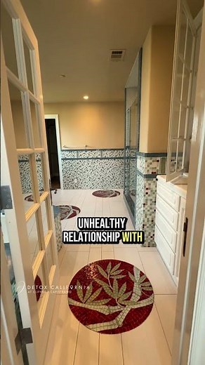Inside California's Nicest Rehab House #holisticaddictionrecovery #alcoholdetox #beach