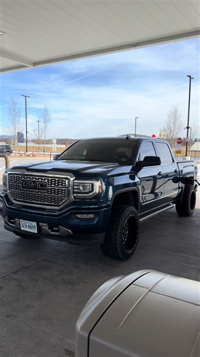 GMC Denali Lifted Trucks: A Comprehensive Overview