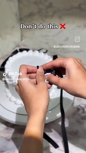 Cake Decorating Techniques: Mastering Bow Tying