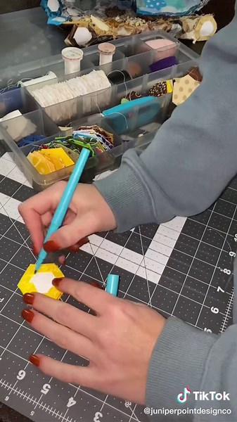 Handsewn Hexies Quilting Tutorial