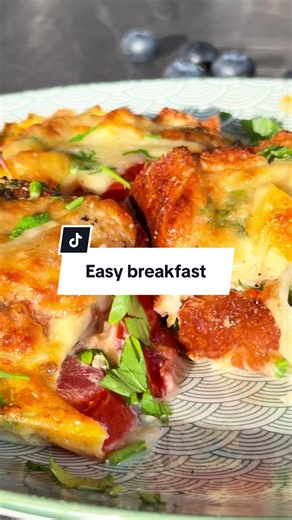 ☀️ Good morning! Start your day with this easy, nutritious air fryer breakfast made from simple ingredients you already have in your fridge. 📖 Find more quick and delicious air fryer recipes in my cookbook — link in bio! ❤️ #airfryer #airfryerfrau #breakfast #healthybreakfast #easyrecipes
