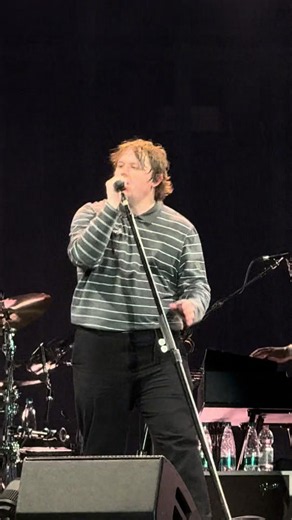 Lewis Capaldi Forget Me live Milano 17 June 2026