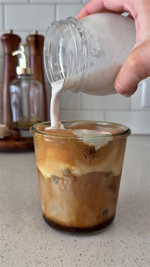 Delicious Shaken Espresso Recipe for Your Coffee Fix