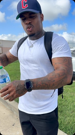 🏆 | Desmond Johnson
