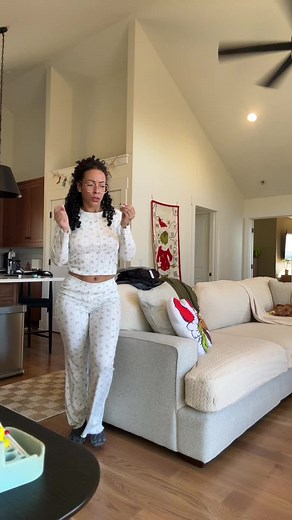 Explore the Best of ItsLunarLiv's Content