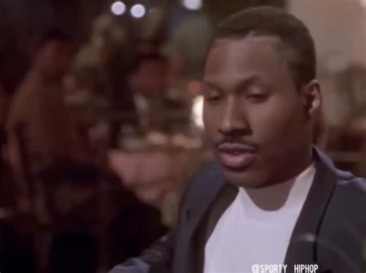 I on Instagram: "“Boomerang”"