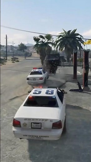 My suspects are really crazy! #lspdfr #gta5action #lspd #Aslan_oyunda0467 #gta #gtav #police