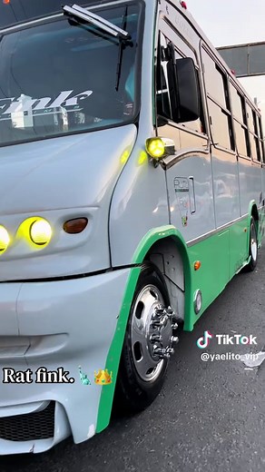 Rat fink 🐀#los_de_la_coronita👑 #Buses_vip_yaelito👑 #COCO_BONGO🌴 @ratfink03