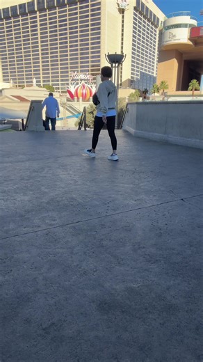 Exploring Las Vegas: The Reverse Entropy Game