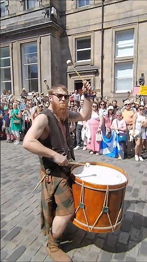 Edinburgh Tartan Day Parade
