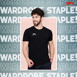 Looking to the left, because we know Shiv Naresh Black core t-shirt is the right choice for you! 😎 To buy, click on the link below! https://www.shivnaresh.in/collections/t-shirts/products/dri-fit-tshirt-1?variant=41534288986157 #ShivNaresh #DeshKiVardi #Athleisure #athletics #BlackTshirt #WardrobeStaple #musthave | Shiv-Naresh Sports