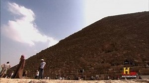 Watch Chasing Mummies Season 1 Episode 2 - Trapped