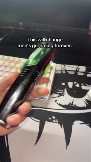 Have you ever seen a trimmer like this? 🧔🏻 #beard #trimmer #grooming #menshair