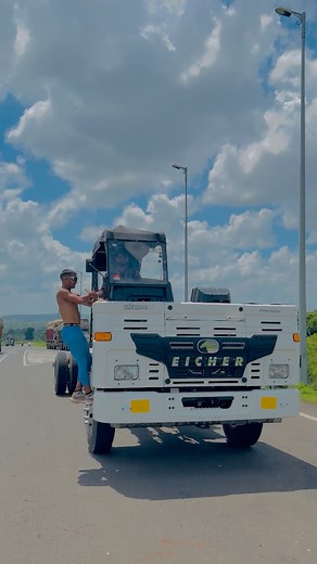 18K views · 871 reactions | Army lover status #trucks #trucklover #army #armywife #armychallenge #armylover #armyloverstatus #viralpost #viralvideo #motivation #running #runningcommunity #runningaddict #trucksofinstagram #truckdriver | Runner gopi | Facebook