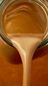 Chocolate Honey Bunches of Oats makes mornings better, thanks to tasty cocoa-dusted flakes and rich, chocolate clusters. | Honey Bunches of Oats