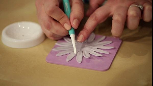 Wilton Drizzling Scoop for Candy Melts Candy