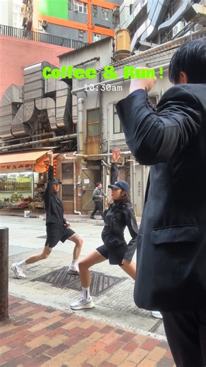 Otherway？ on Instagram: "Sunday Coffee Run!☕️ 由Coffee & Laundry 出發，沿海邊跑去西營盤海濱公園，再去中環摩天輪，沿岸折返來回6K輕鬆跑😬 飲埋杯咖啡就係perfect day啦！"