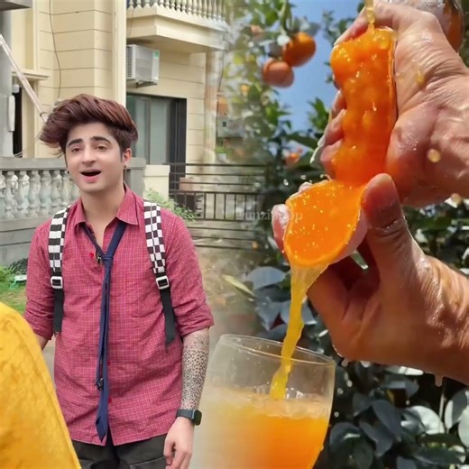 The art of kindness…❤️ #sad #schoollife #emotional #gulshankalra07