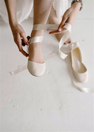 Ivory Wedding Shoes, Bridal Ballet Flats With Ribbons・luna in Light Ivory - Etsy