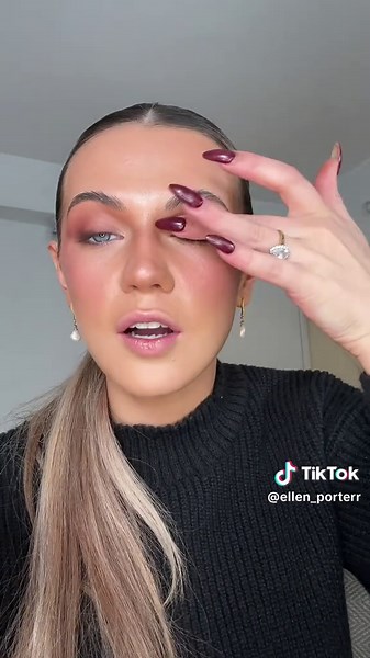 Best Eyeshadow Tutorial for Blue Eyes to Stand Out