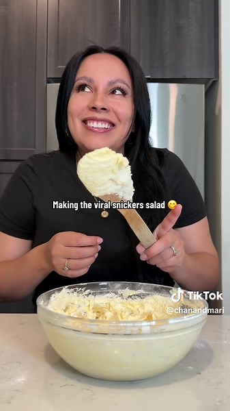 Delicious Snickers Salad Recipe to Satisfy Cravings