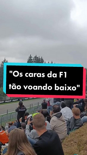 Max Verstappen em Ação Aérea Impressionante