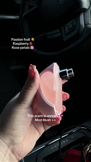 Ariana Grande Mod Blush Perfume Review