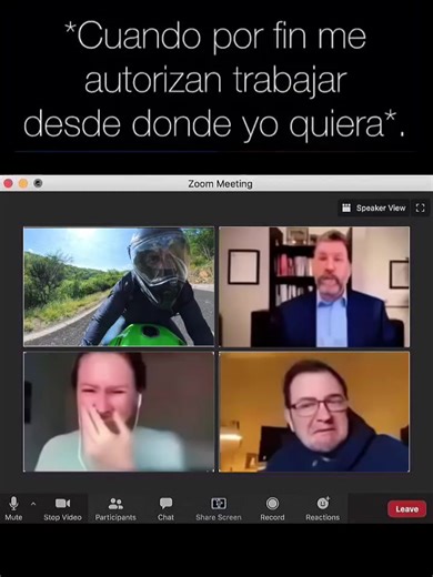 Home office ❌ Moto office ✅ Mientras haya señal y gasolina… aquí se trabaja mejor 😎🔥 ¿Tú desde dónde te conectarías si pudieras? #HomeOffice #aliendelakawa #BikerLife #TrabajoRemoto #RiderLife