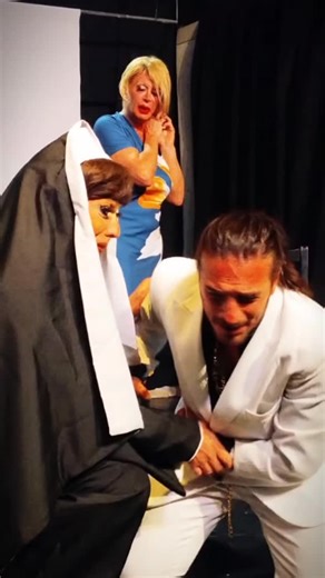 Vanessa Veronica Squillaci on Instagram: "Este próximo Domingo volvemos con "Roto" al Paseo de la Plaza @teatrocortazar 20.30 hs."